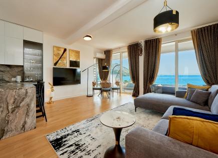 Piso para 300 000 euro en Becici, Montenegro