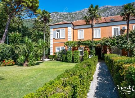 Villa para 1 000 000 euro en Risan, Montenegro