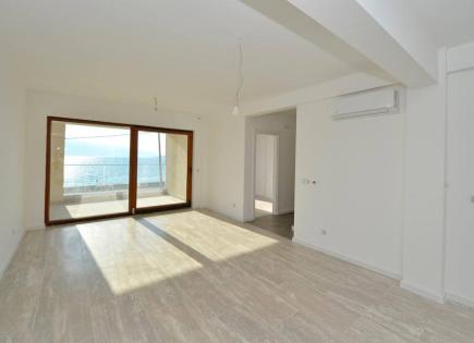 Flat for 430 000 euro in Tivat, Montenegro
