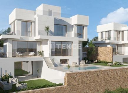 Villa for 1 250 000 euro in Estepona, Spain