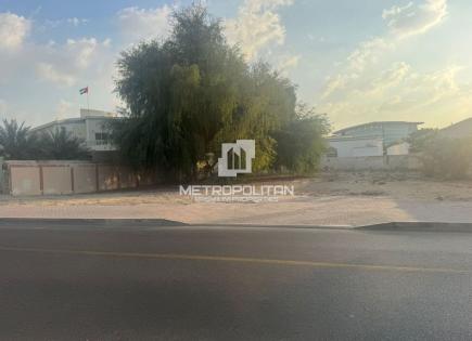 Land for 1 066 055 euro in Dubai, UAE