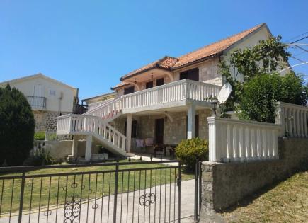 Casa per 650 000 euro a Tivat, Montenegro