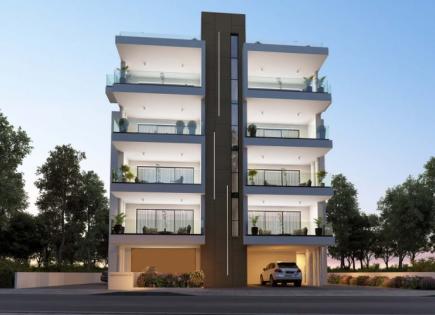 Penthouse for 300 000 euro in Larnaca, Cyprus