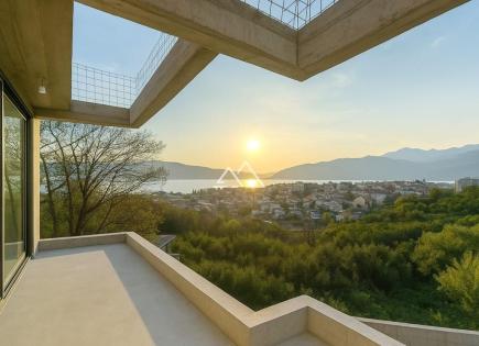 Villa for 700 000 euro in Tivat, Montenegro