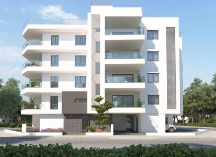 Apartment for 300 000 euro in Larnaca, Cyprus