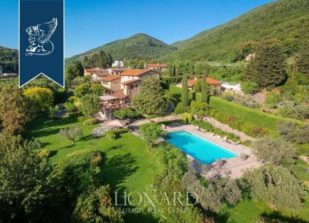Villa für 3 750 000 euro in Prato, Italien