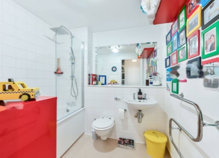 Appartamento per 399 950 euro a Londra, Regno Unito