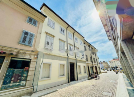 Appartamento per 279 000 euro a Gorizia, Italia