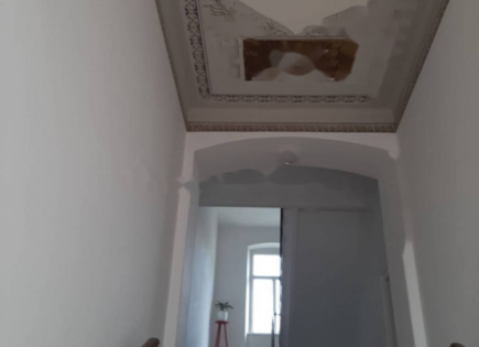 Appartamento per 100 000 euro a Gorizia, Italia