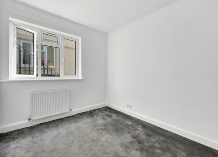 Flat for 350 000 euro in London, United Kingdom