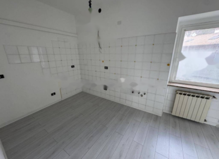 Appartamento per 75 000 euro a Gorizia, Italia