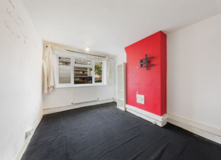 Flat for 320 000 euro in London, United Kingdom