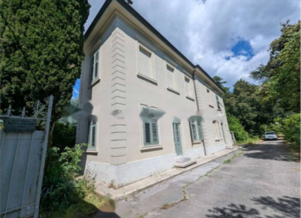Appartamento per 114 000 euro a Gorizia, Italia