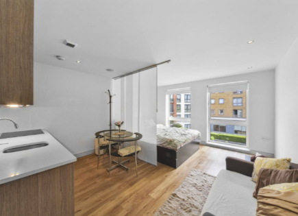 Flat for 350 000 euro in London, United Kingdom