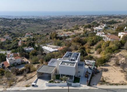 Villa for 850 000 euro in Paphos, Cyprus