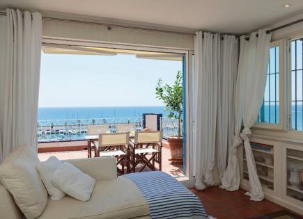 Hotel for 4 500 000 euro in Tarragona, Spain