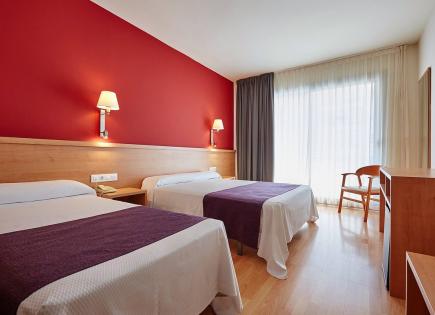 Hotel for 4 900 000 euro in Lloret de Mar, Spain