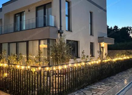 Villa for 430 000 euro in Lastva, Montenegro