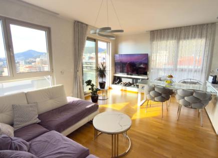 Penthouse für 690 000 euro in Becici, Montenegro