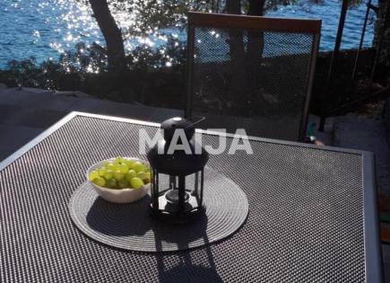 House for 690 000 euro in Rogoznica, Croatia