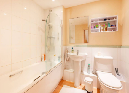 Flat for 235 000 euro in London, United Kingdom