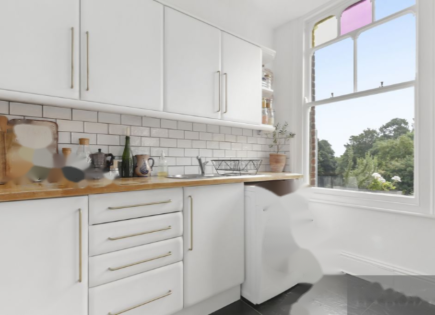 Flat for 399 500 euro in London, United Kingdom