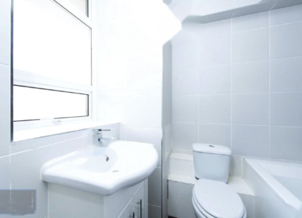 Flat for 300 000 euro in London, United Kingdom