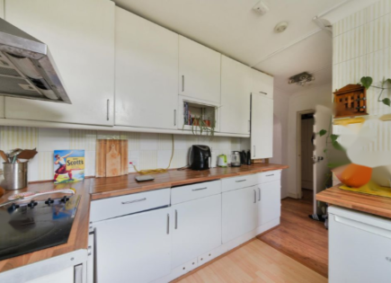 Appartamento per 399 950 euro a Londra, Regno Unito