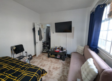 Flat for 300 000 euro in London, United Kingdom