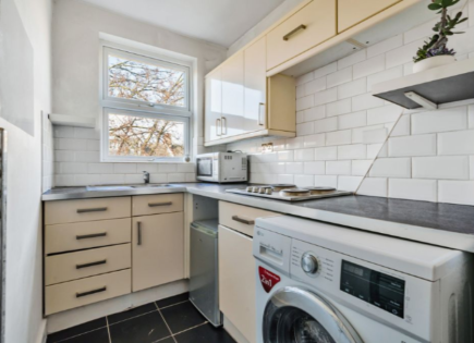 Flat for 375 000 euro in London, United Kingdom