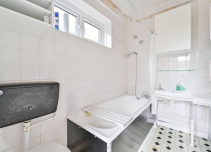 Appartamento per 265 000 euro a Londra, Regno Unito