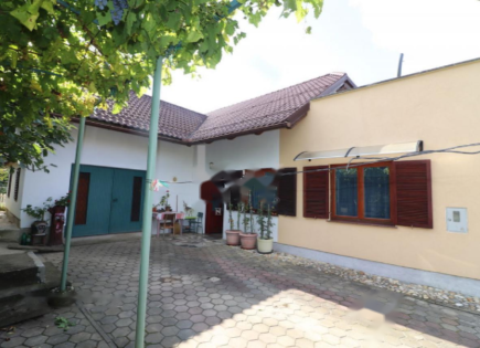 Maison pour 99 900 Euro à Destrnik, Slovénie