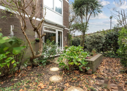 Flat for 350 000 euro in London, United Kingdom