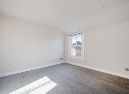 Flat for 400 000 euro in London, United Kingdom