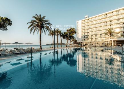 Commercial apartment building for 4 500 000 euro in Spain