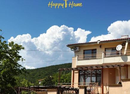 Cabaña para 230 000 euro en Kosharitsa, Bulgaria