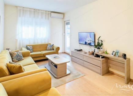 Apartamento para 240 000 euro en Podgorica, Montenegro