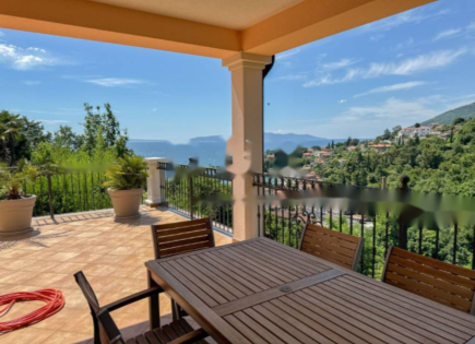 Appartamento per 790 000 euro a Opatija, Croazia