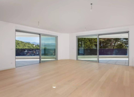 Flat for 830 470 euro in Opatija, Croatia