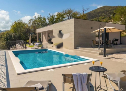 Casa per 1 550 000 euro a Opatija, Croazia