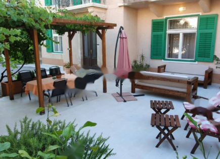Appartamento per 1 225 000 euro a Opatija, Croazia