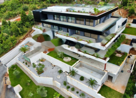 Appartamento per 2 200 000 euro a Opatija, Croazia