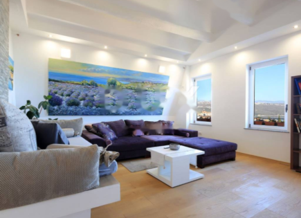 Piso para 850 000 euro en Opatija, Croacia