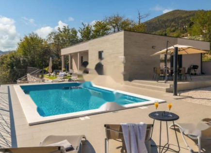 Haus für 1 200 000 euro in Opatija, Kroatien