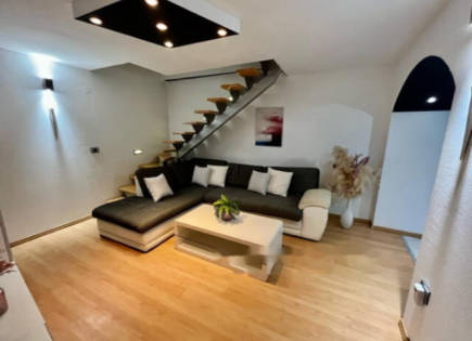 Wohnung für 250 000 euro in Koper, Slowenien