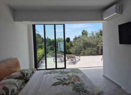 Appartamento per 550 000 euro a Portorose, Slovenia