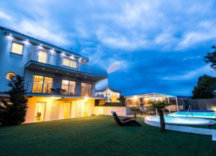 Haus für 1 190 000 euro in Opatija, Kroatien