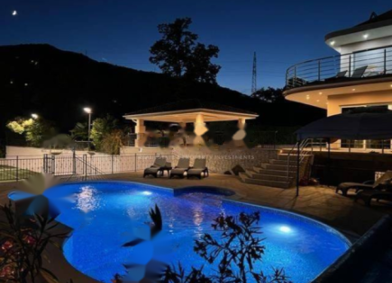 Haus für 1 190 000 euro in Opatija, Kroatien