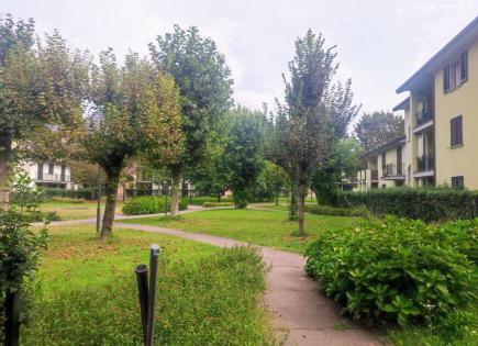 Flat for 135 000 euro in Porlezza, Italy