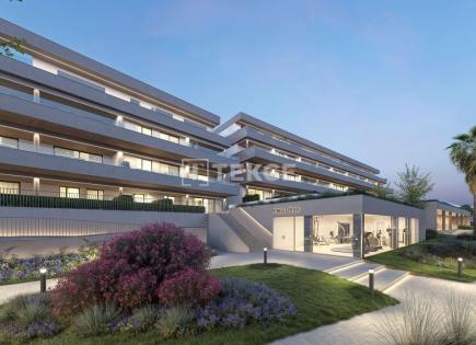 Appartamenti per 327 000 euro a Estepona, Spagna